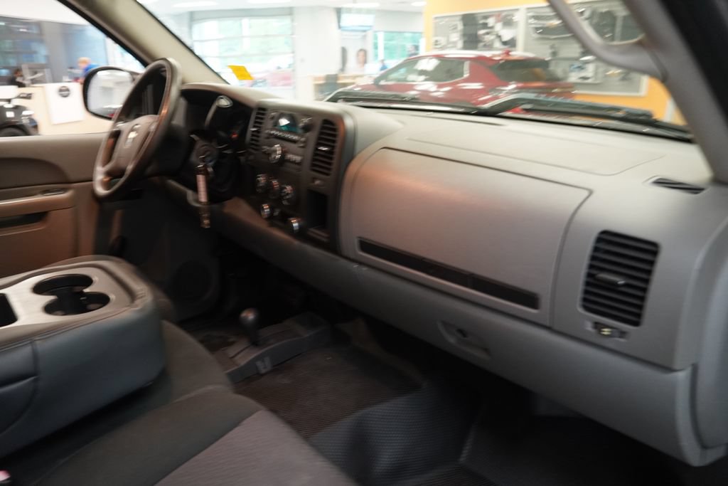 Used 2010 Chevrolet Silverado 1500 W/T AWD/4WD image 25