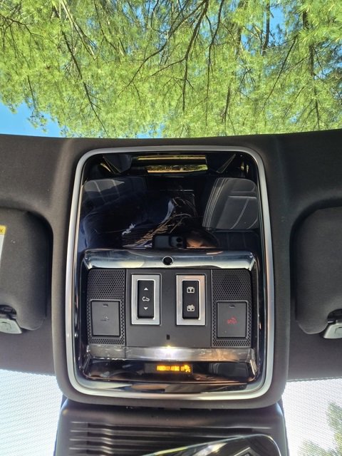 Used 2021 Land Rover Range Rover Velar R-Dynamic S image 34