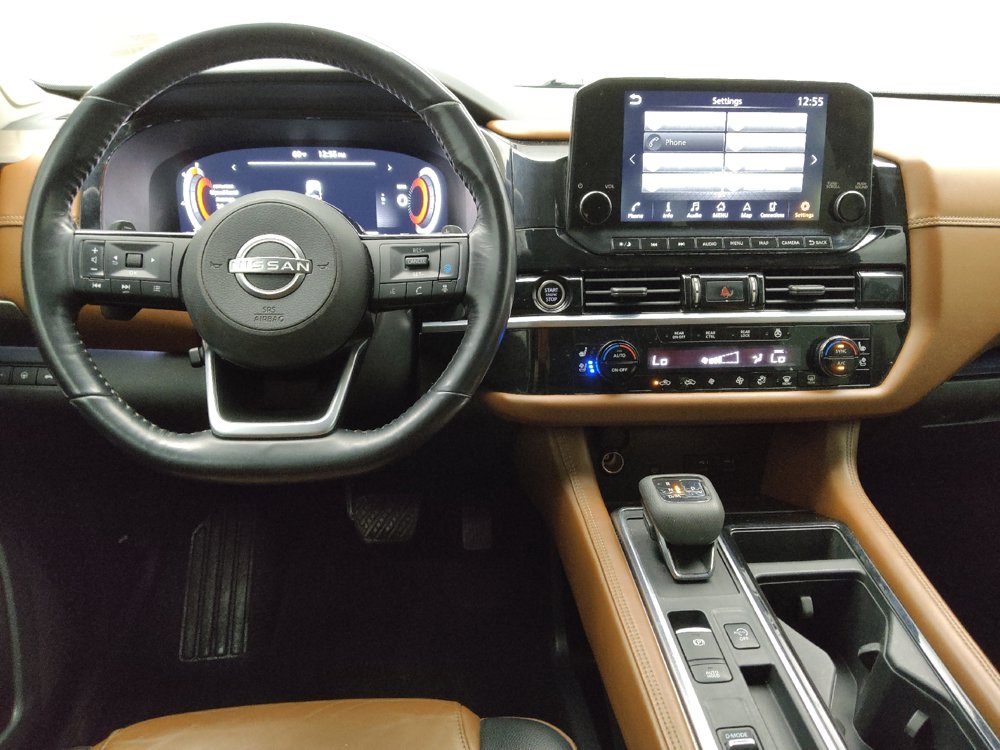 Used 2022 Nissan Pathfinder Platinum w/ Cargo Package FWD image 22