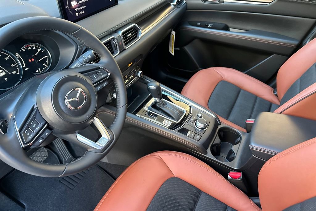 New 2025 MAZDA CX-5 Carbon Edition image 8