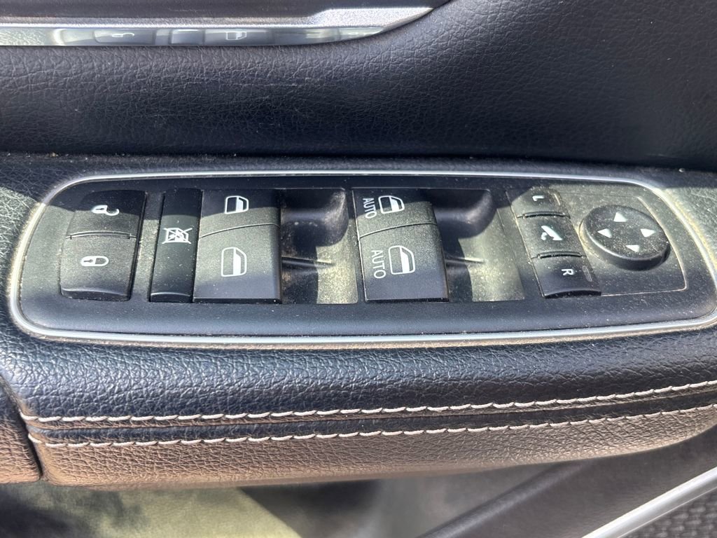 Used 2020 RAM 1500 Laramie image 7