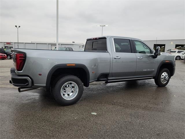 New 2026 GMC Sierra 3500 Denali w/ Denali Reserve Package image 2