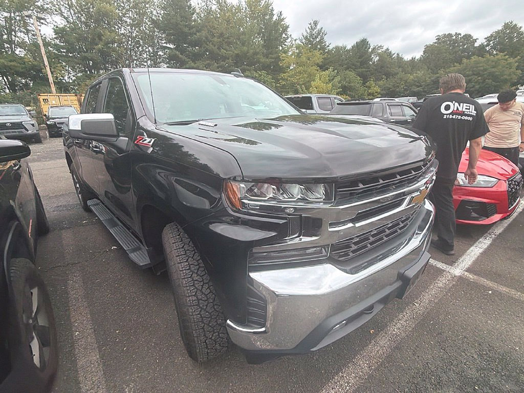 Used 2021 Chevrolet Silverado 1500 LT w/ Z71 Off-Road Package AWD/4WD image 3