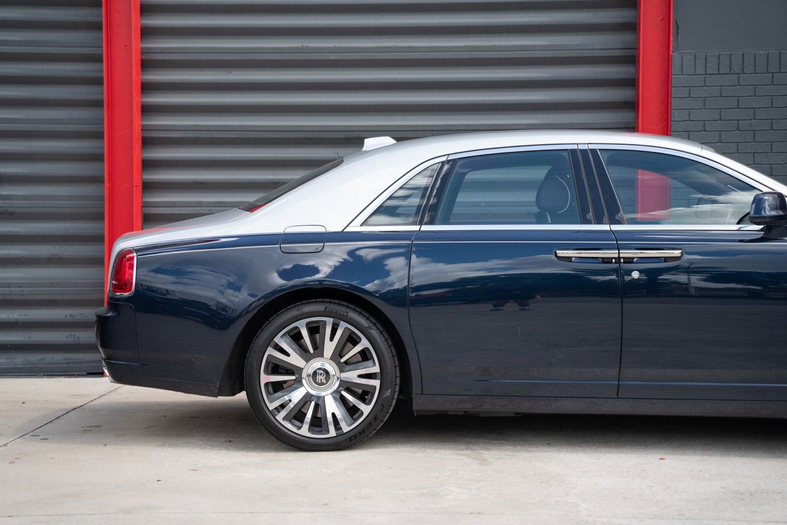 Used 2020 Rolls-Royce Ghost RWD image 6