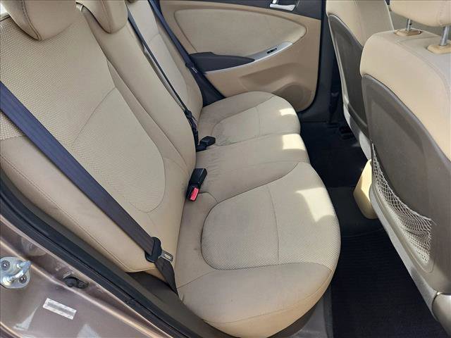 Used 2013 Hyundai Accent GLS image 17