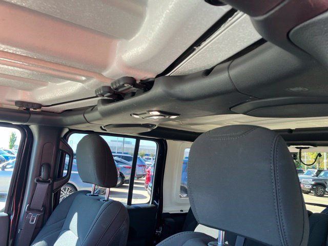 Used 2023 Jeep Wrangler Unlimited Sport AWD/4WD image 13