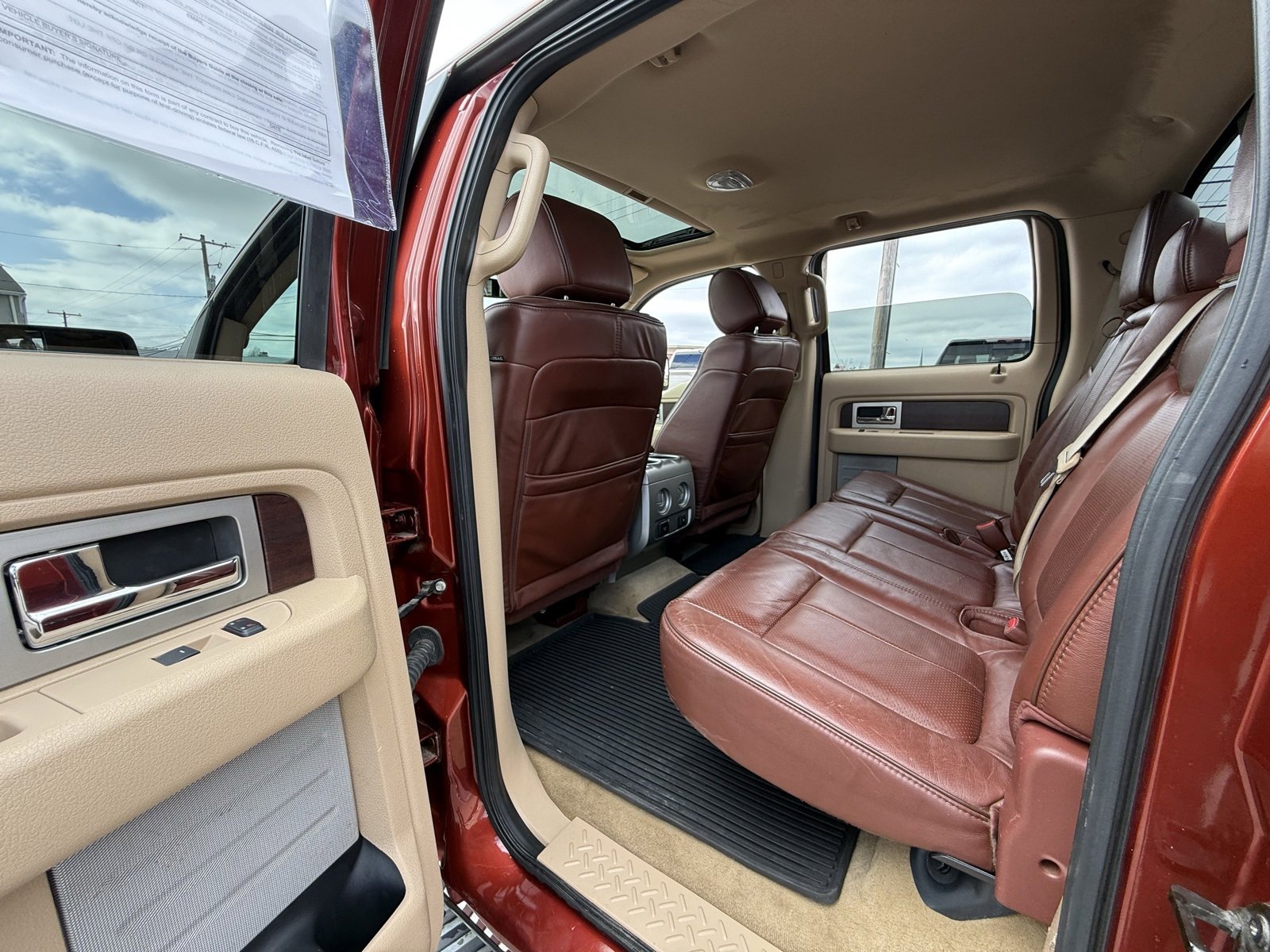 Used 2014 Ford F150 King Ranch w/ King Ranch Luxury Package image 27
