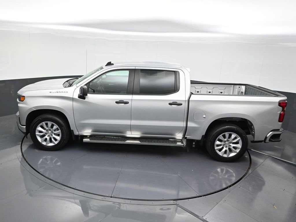 Used 2021 Chevrolet Silverado 1500 Custom w/ Safety Confidence Package RWD image 19