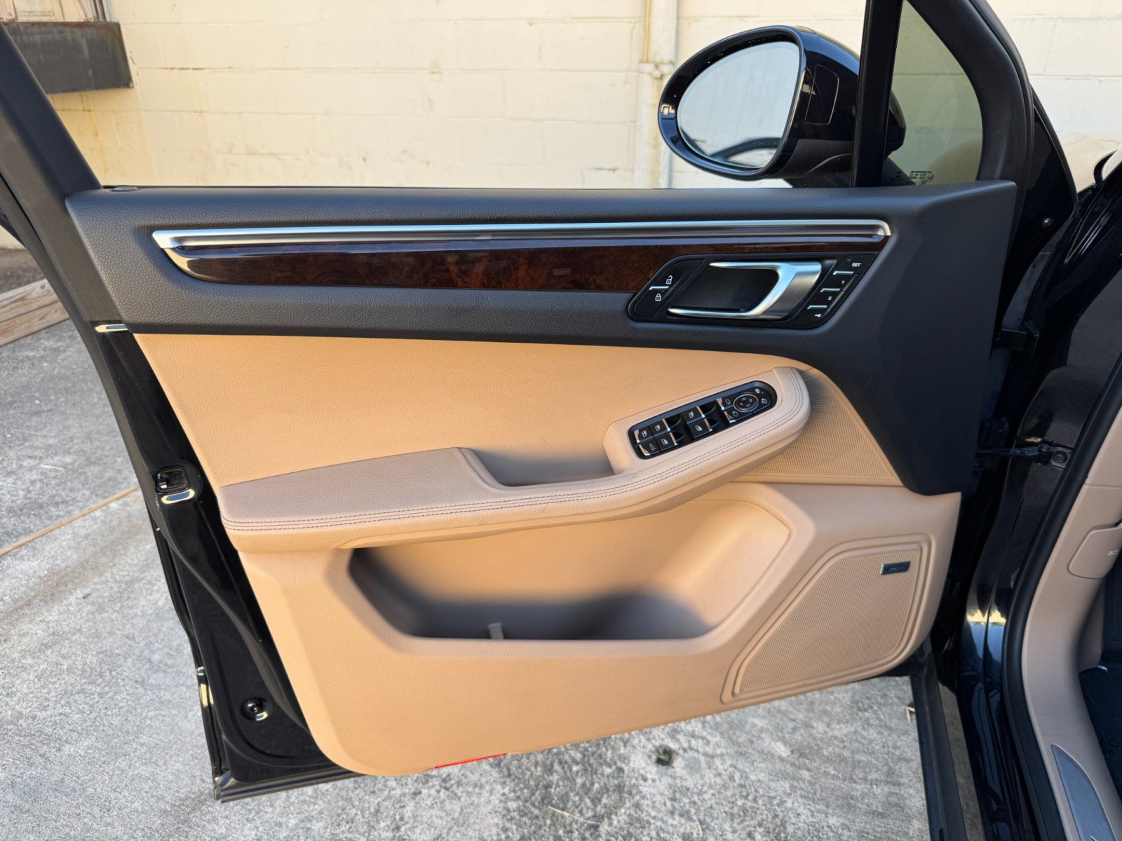 Used 2020 Porsche Macan S AWD/4WD image 44