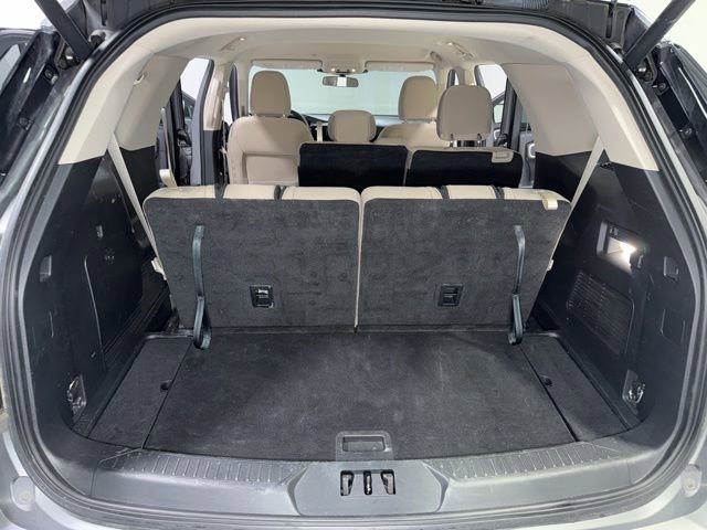 Used 2021 Ford Explorer 4WD w/ Class III Trailer Tow Package image 28