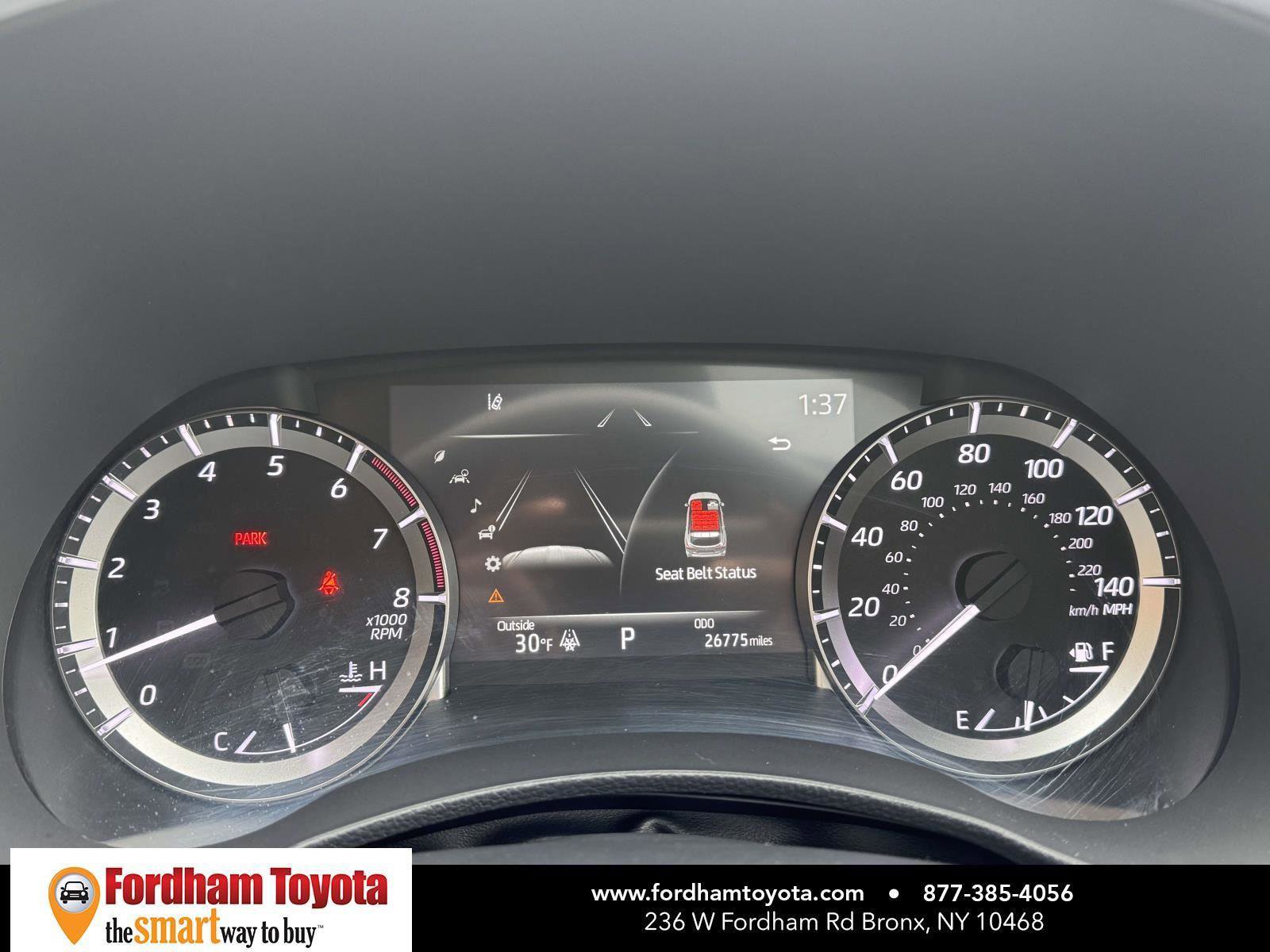 Used 2023 Toyota Highlander XLE image 27