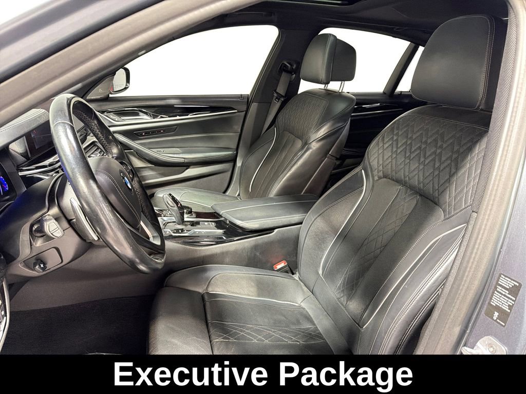 Used 2019 BMW 540i xDrive w/ Premium Package image 10
