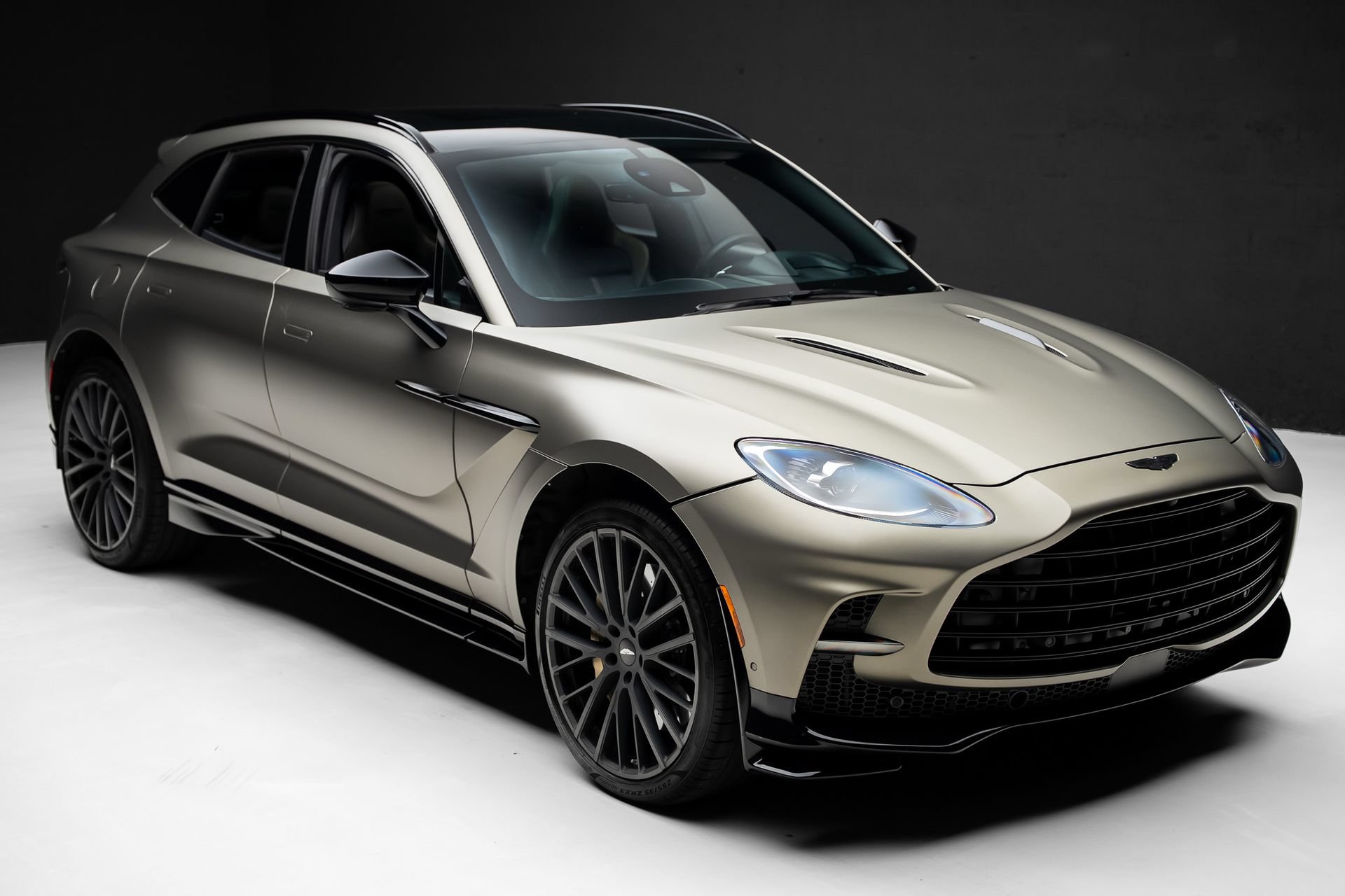 Used 2023 Aston Martin DBX 707 AWD/4WD image 40