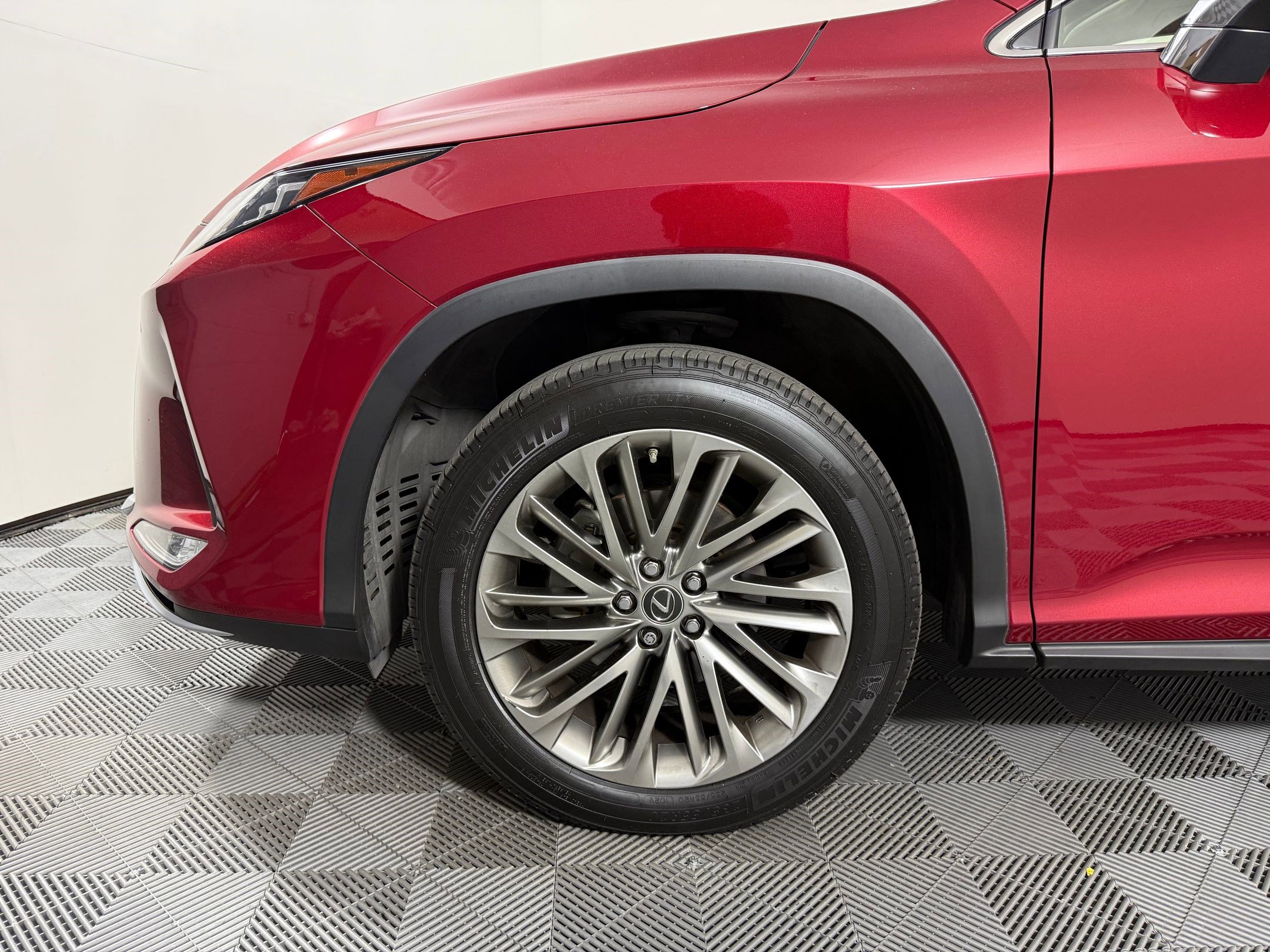 Used 2020 Lexus RX 350L Luxury w/ Accessory Package image 13