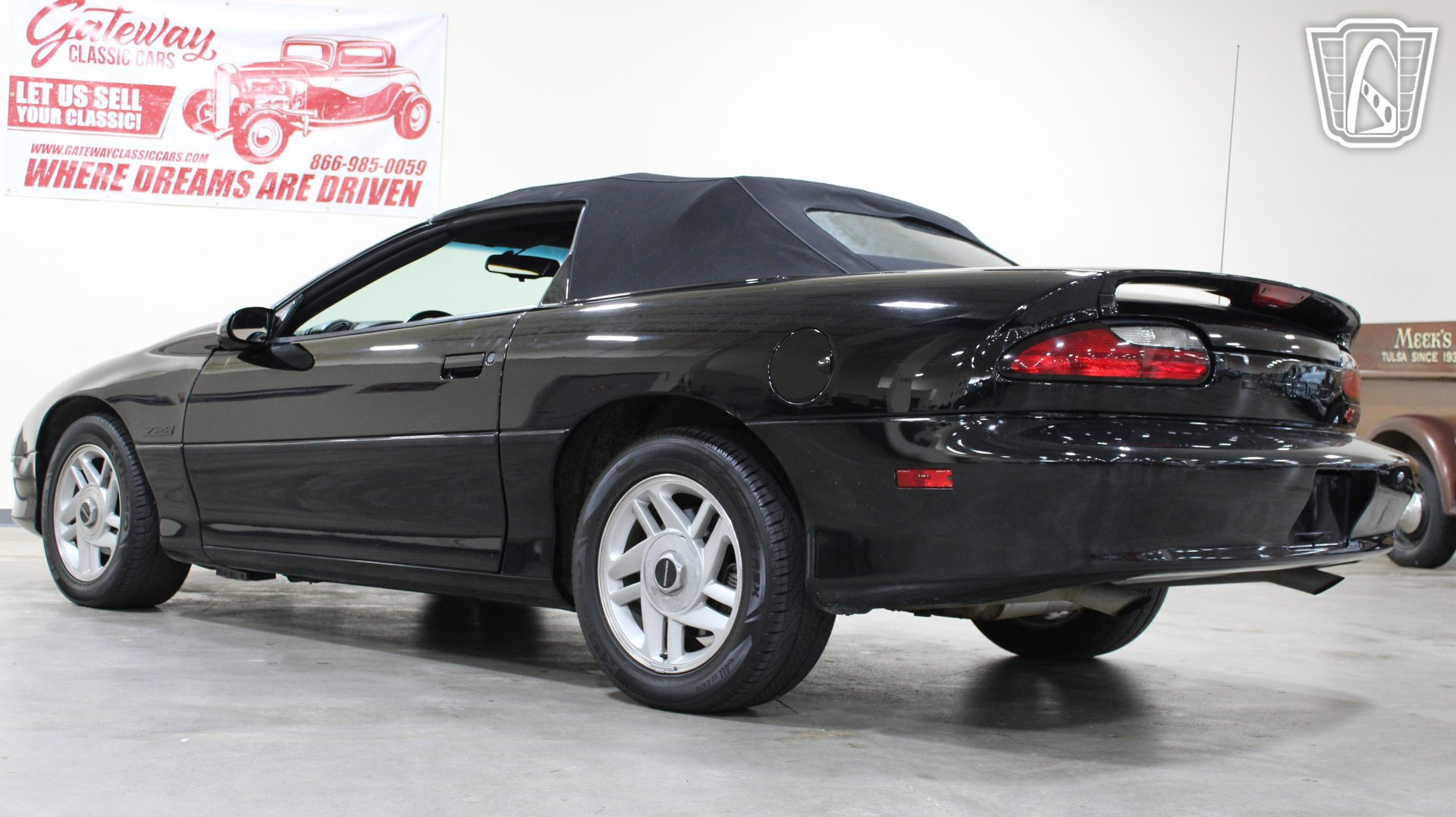 Used 1995 Chevrolet Camaro Z28 RWD image 29