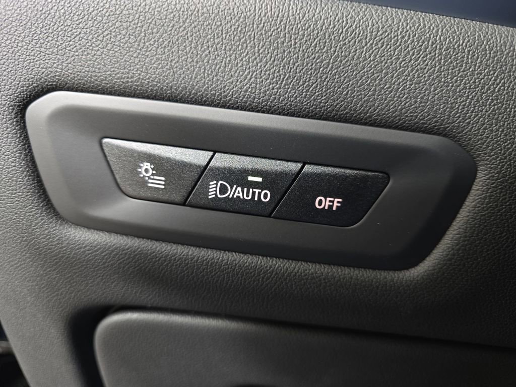 New 2026 BMW X6 xDrive40i image 26