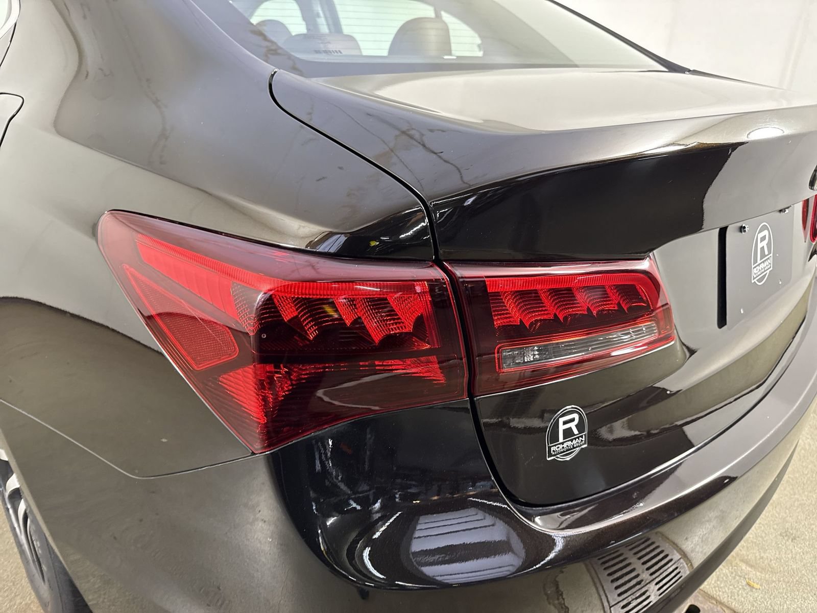 Used 2016 Acura TLX w/ Technology Package FWD image 28