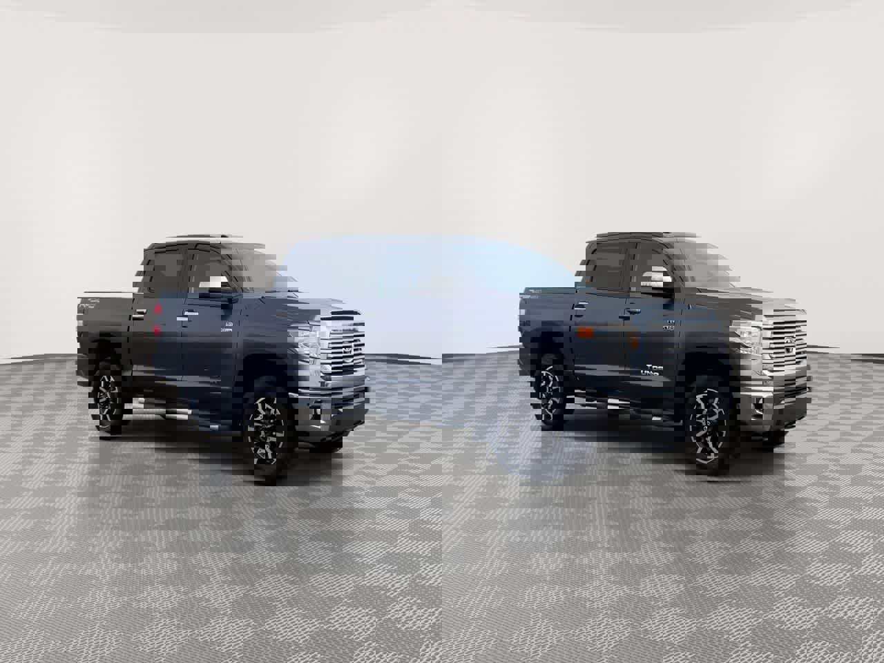 Used 2017 Toyota Tundra Limited w/ Limited Premium Package image 2