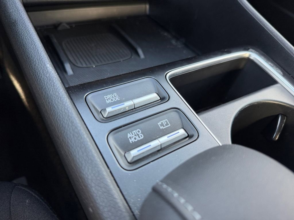 Used 2025 Hyundai Sonata SEL FWD image 22