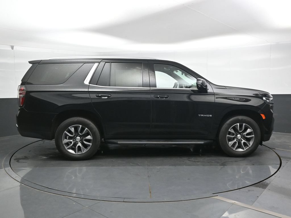 Used 2022 Chevrolet Tahoe LT w/ Luxury Package AWD/4WD image 5