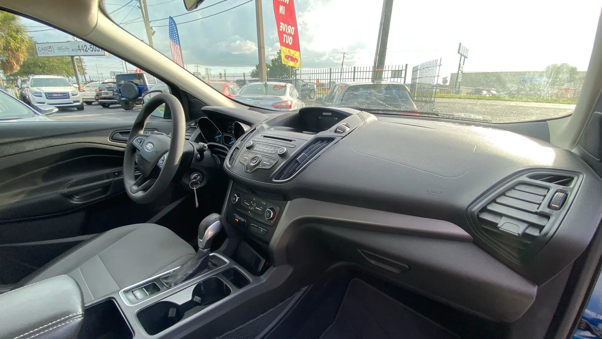 Used 2017 Ford Escape S image 11