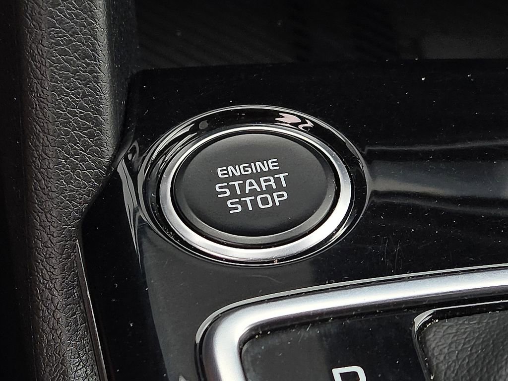 Used 2024 Kia Sportage EX FWD image 15