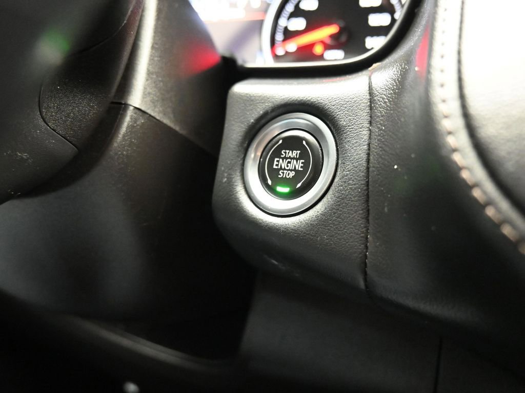 Used 2021 Chevrolet Suburban High Country image 30