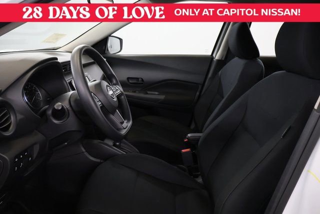 New 2025 Nissan Kicks Play S image 10