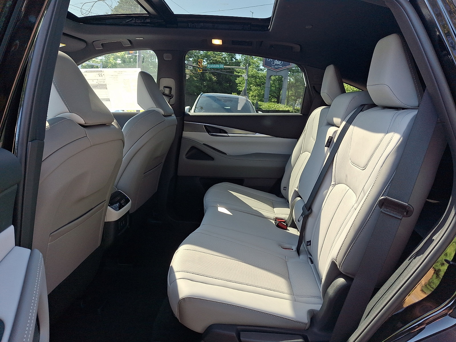 New 2027 INFINITI QX65 Luxe AWD/4WD image 6