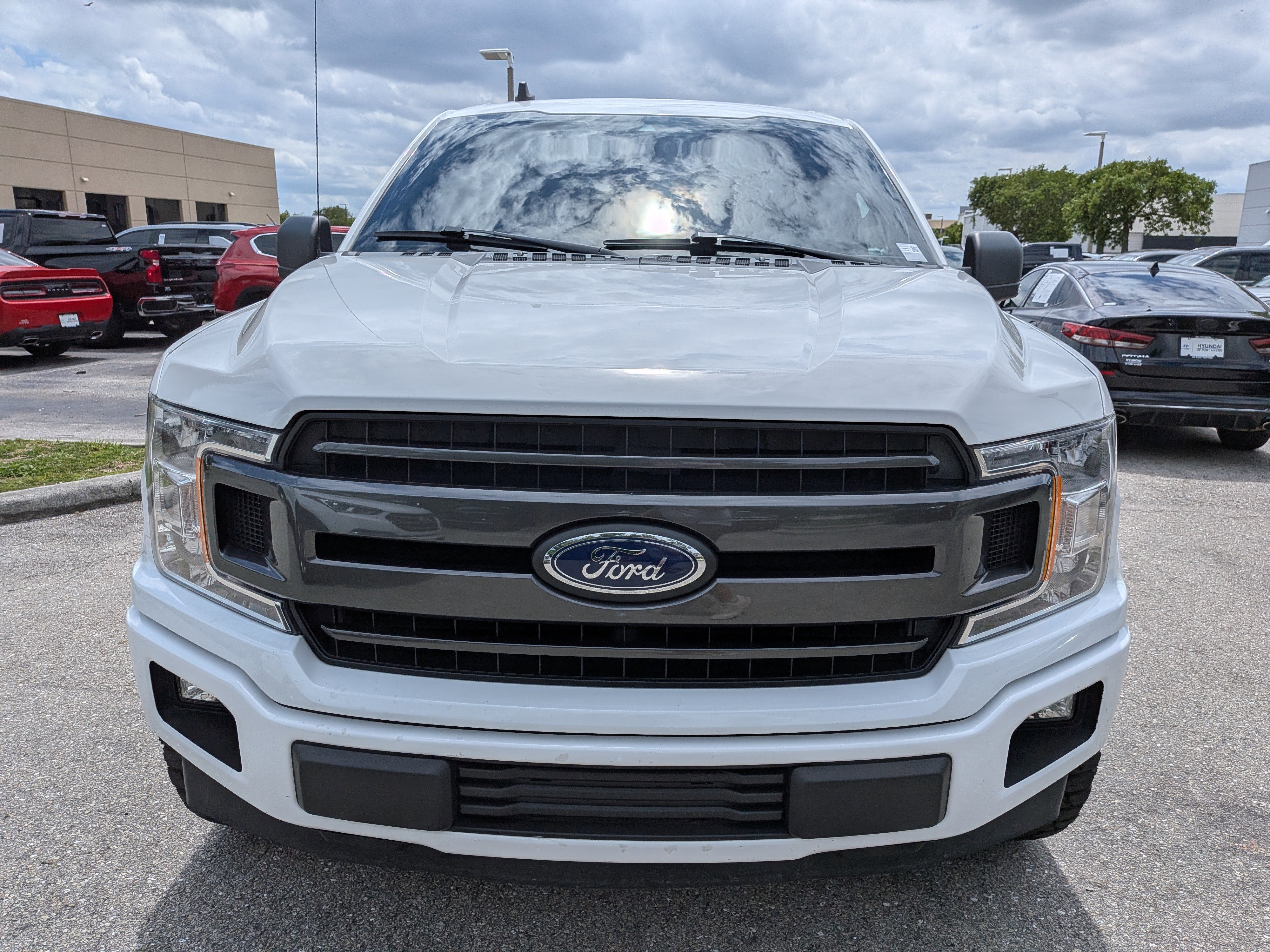 Used 2019 Ford F150 XLT w/ Equipment Group 302A Luxury RWD image 10