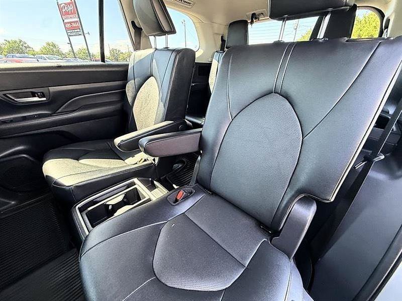 Used 2026 Toyota Grand Highlander FWD image 29