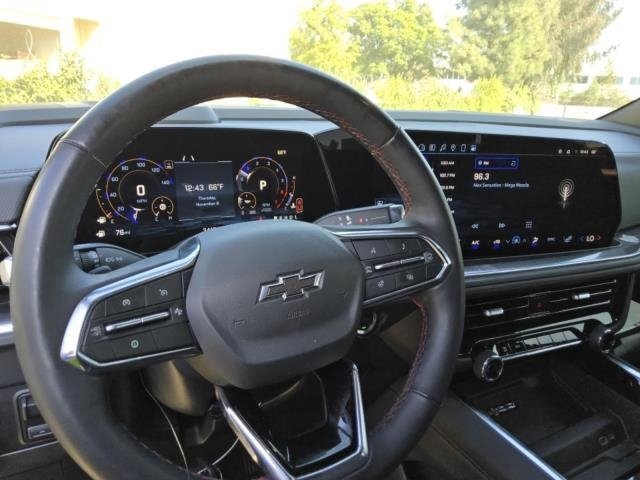 Used 2025 Chevrolet Suburban RST w/ Comfort Package image 3