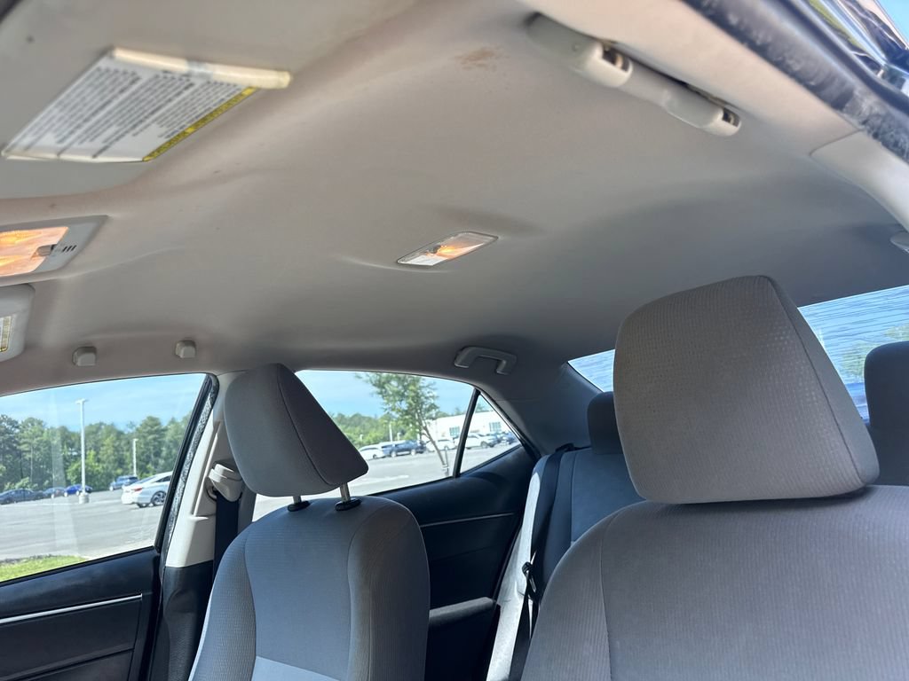Used 2015 Toyota Corolla L FWD image 30