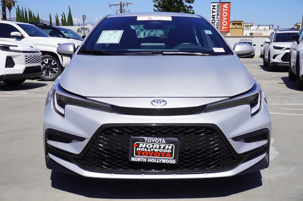 Certified 2025 Toyota Corolla SE FWD image 3