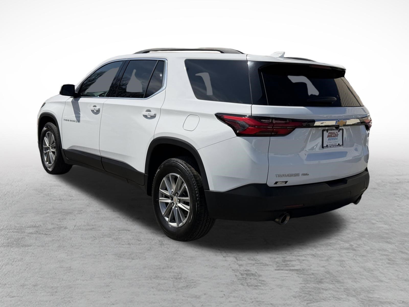 Used 2023 Chevrolet Traverse LT w/ LPO, Floor Liner Package AWD/4WD image 5