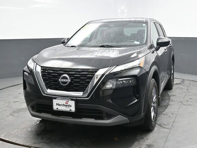 Used 2023 Nissan Rogue S AWD/4WD image 2