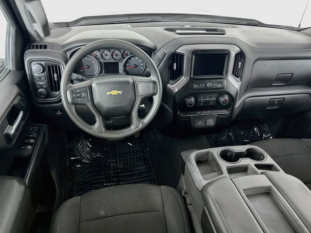 Certified 2020 Chevrolet Silverado 1500 Custom w/ Custom Value Package AWD/4WD image 19