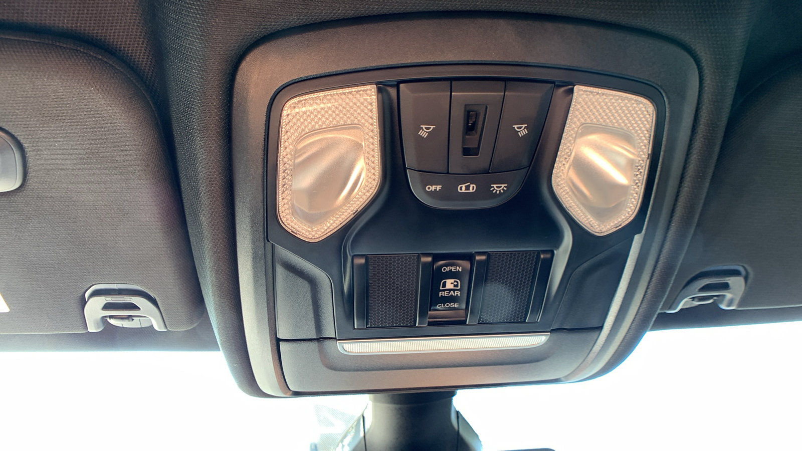 Used 2020 RAM 1500 Big Horn AWD/4WD image 20