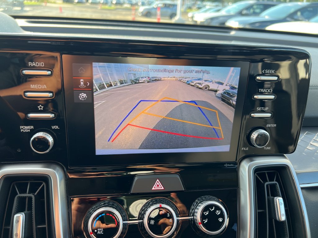Certified 2023 Kia Sorento LX AWD/4WD image 20