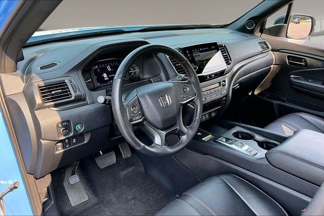 Certified 2025 Honda Passport TrailSport image 17