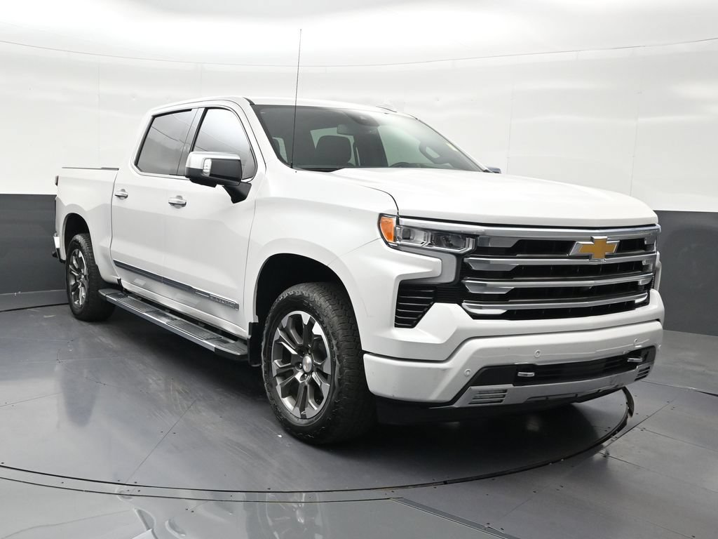 Used 2024 Chevrolet Silverado 1500 High Country AWD/4WD image 7