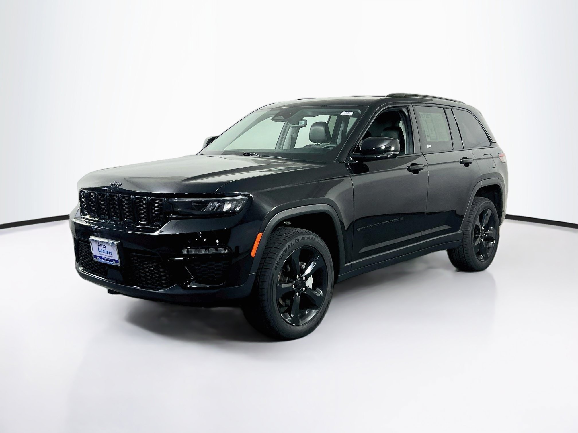 Used 2023 Jeep Grand Cherokee Limited w/ Black Appearance Package