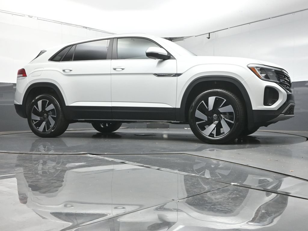 New 2026 Volkswagen Atlas Cross Sport SE FWD image 34