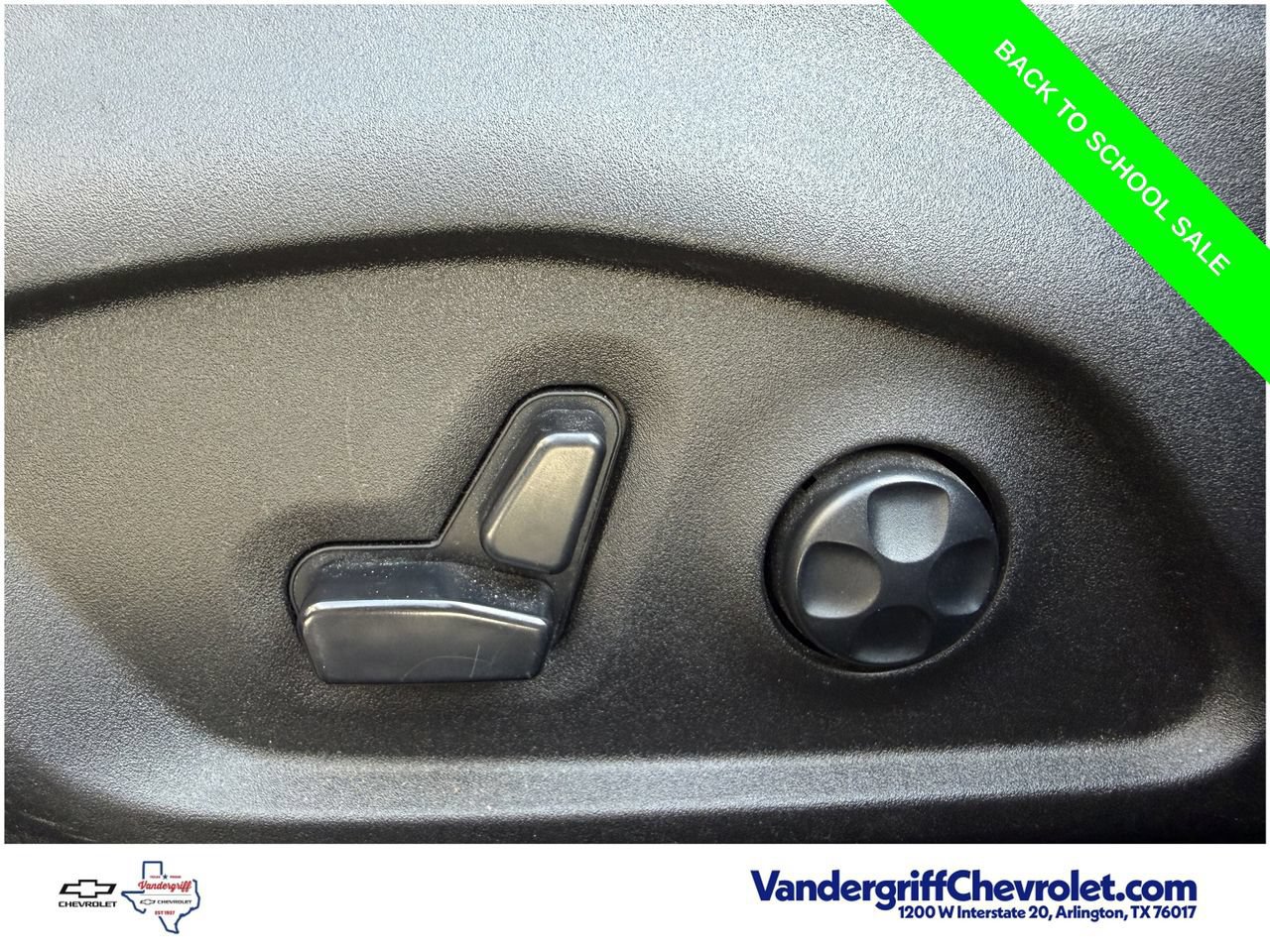 Used 2017 Jeep Renegade Limited FWD image 24