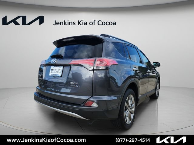 Used 2017 Toyota RAV4 Limited AWD/4WD image 5