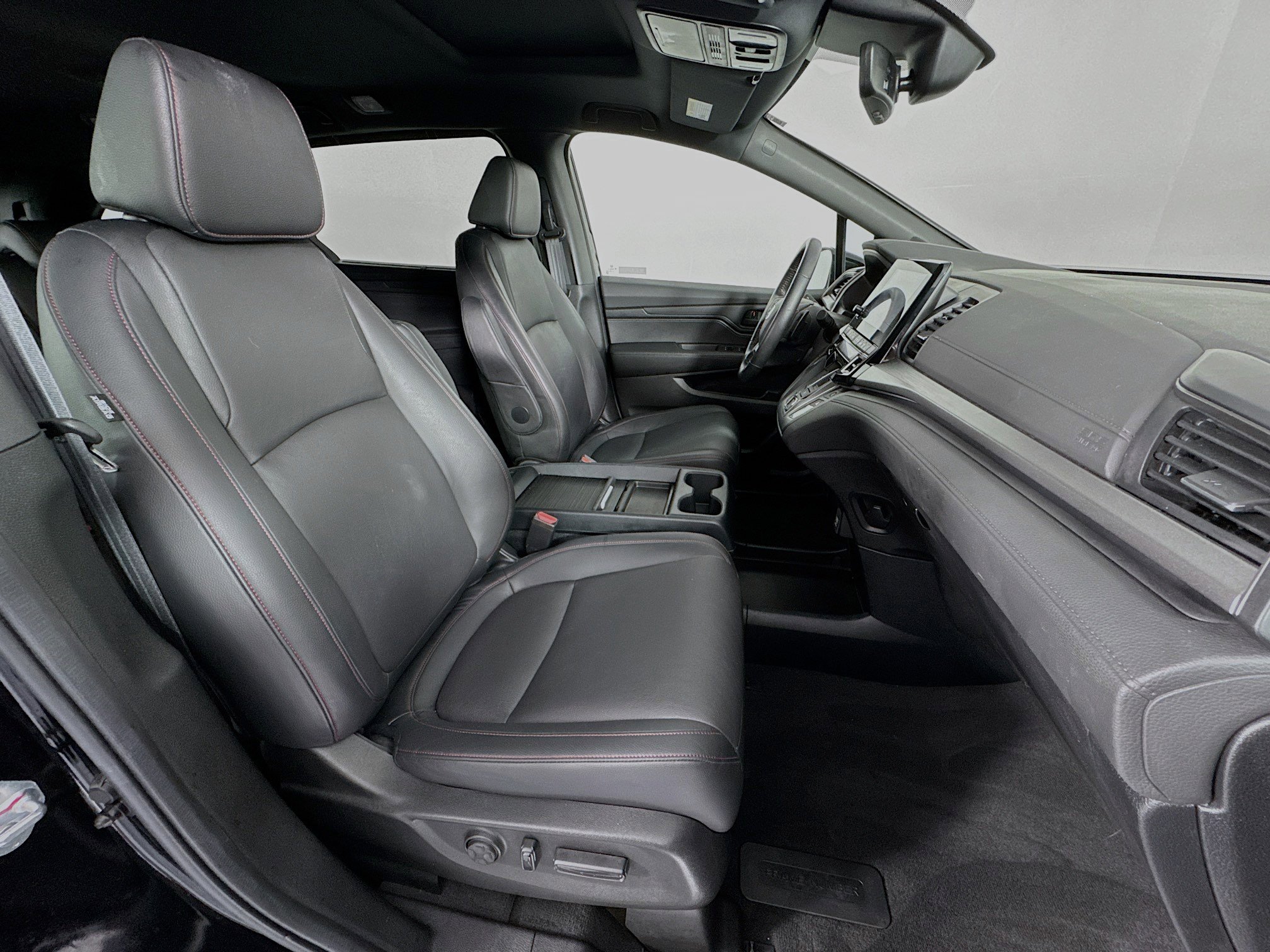 Certified 2024 Honda Odyssey Sport image 29