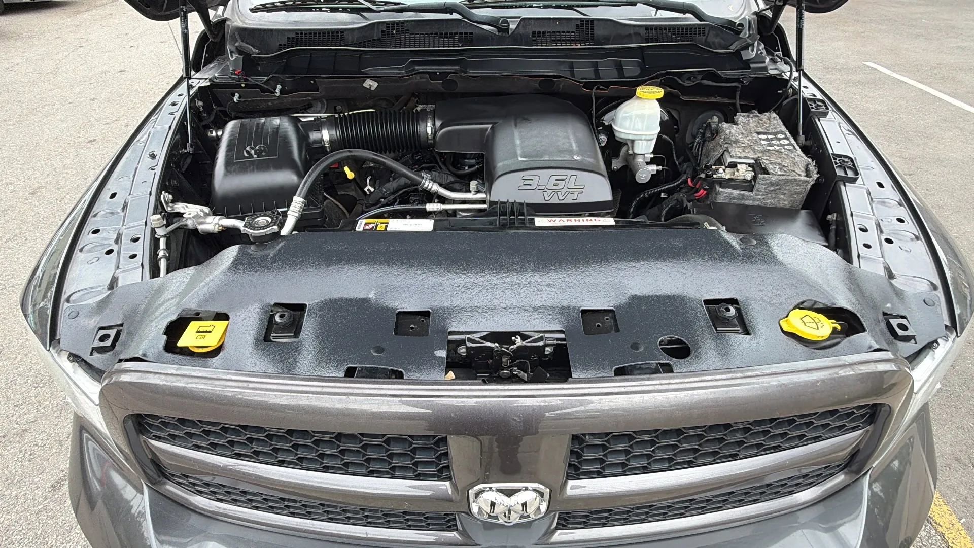 Used 2017 RAM 1500 Express AWD/4WD image 21