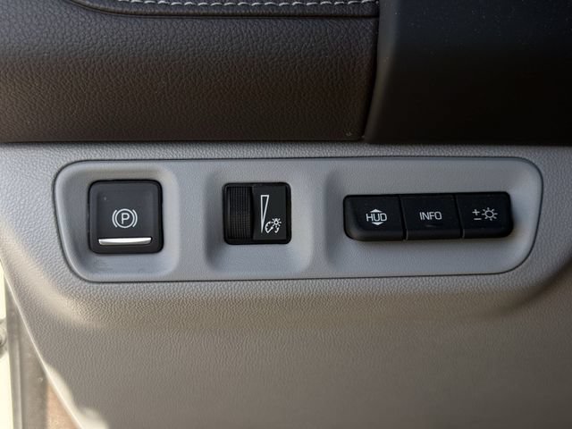 Used 2021 GMC Acadia SLT w/ Technology Package FWD image 24