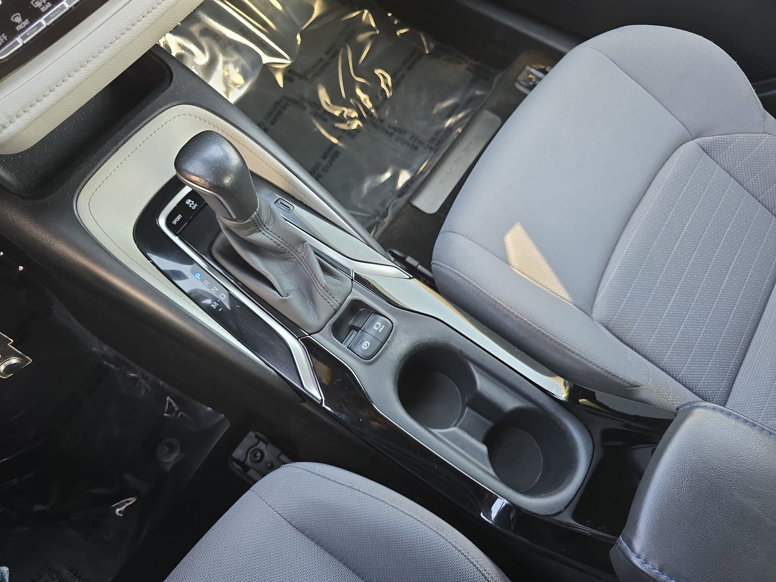 Used 2020 Toyota Corolla SE image 30