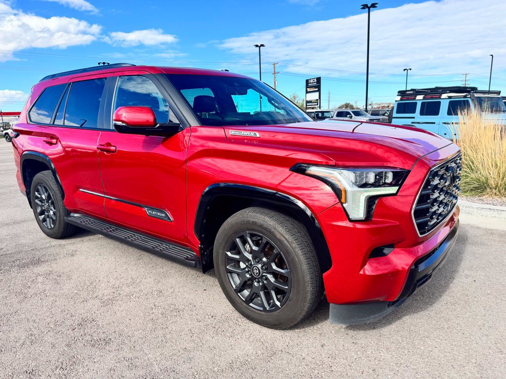 Used 2025 Toyota Sequoia Platinum AWD/4WD image 7